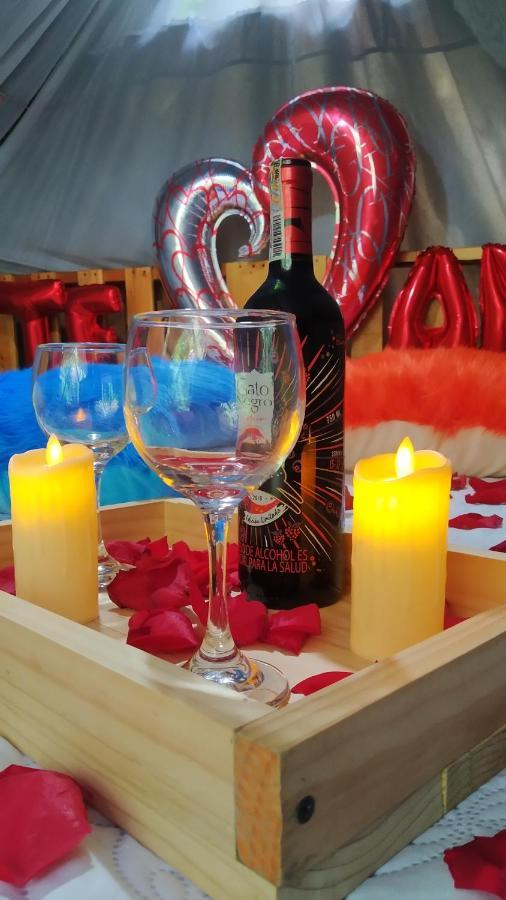Bambu Glamping Ecolodge 메딜린 외부 사진