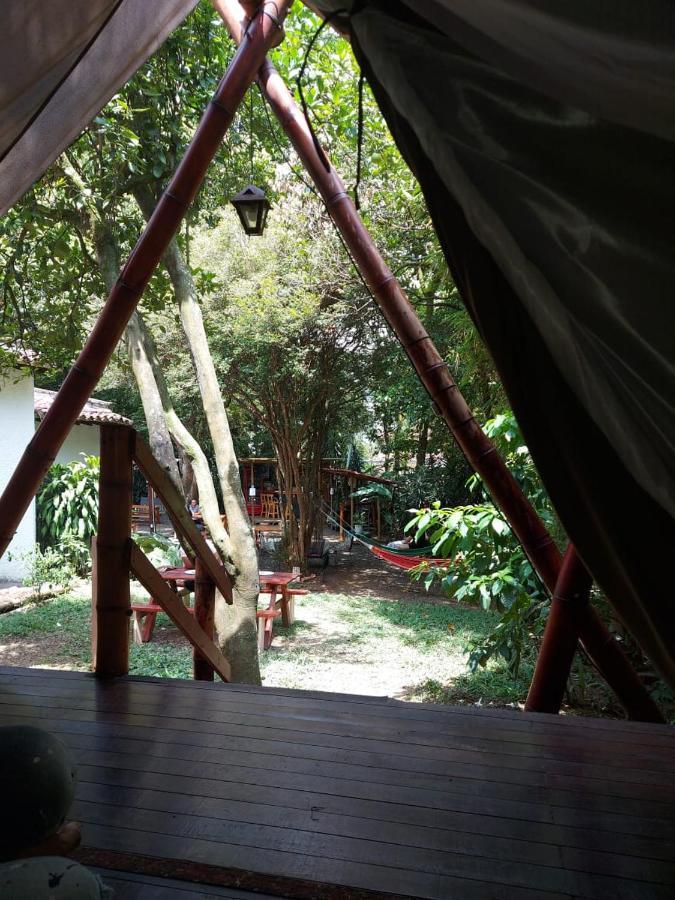 Bambu Glamping Ecolodge 메딜린 외부 사진